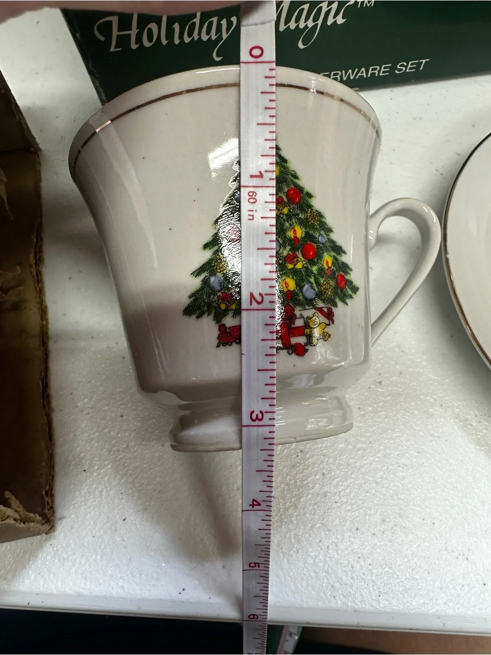 Jamestown China Holiday Magic 20 Pc Christmas Tree Porcelain Dinnerware Set